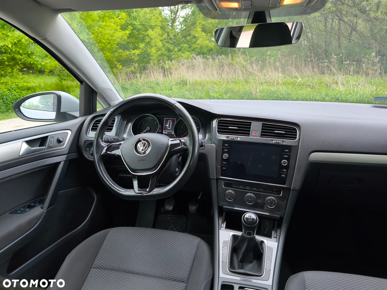 Volkswagen Golf VII 1.6 TDI BMT Trendline - 18