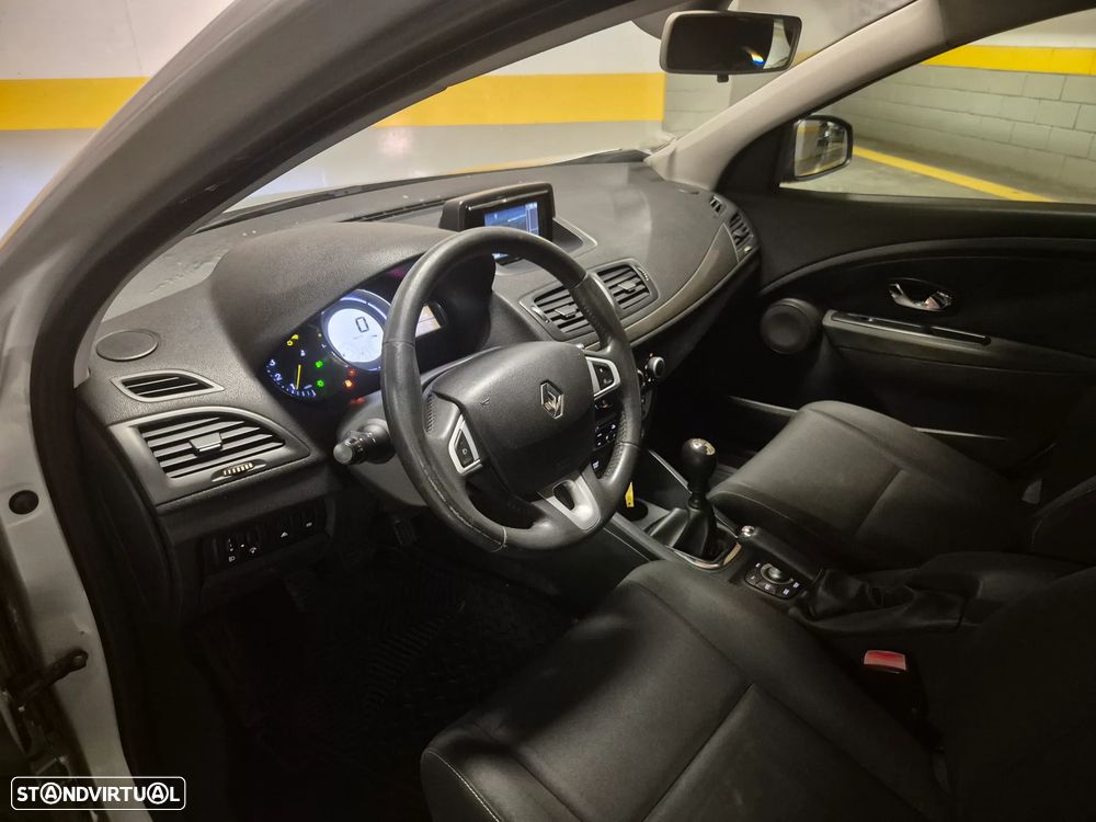 Renault Mégane Sport Tourer ENERGY dCi 110 Start & Stopp LIMITED - 26