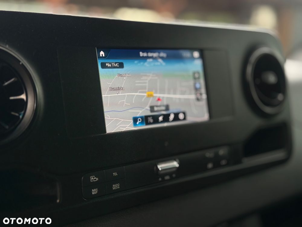 Mercedes-Benz Sprinter - 20