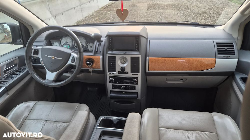 Chrysler Grand Voyager 2.8 CRD Automatik Limited - 17