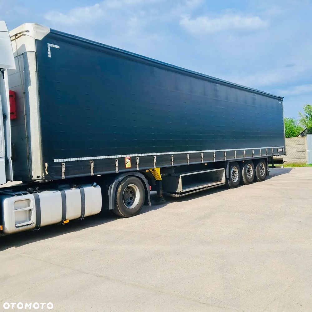 Schmitz Cargobull STD - 4