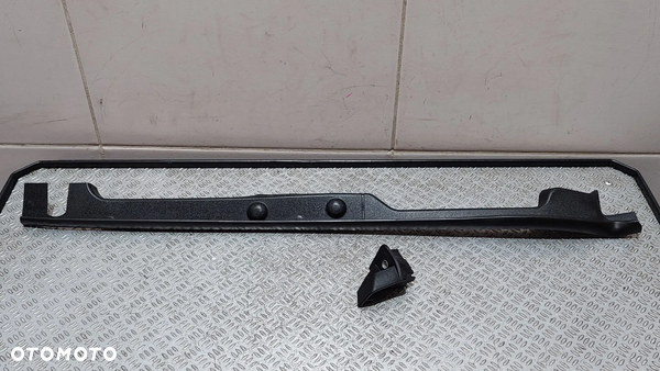 ZAŚLEPKA LEWA BŁOTNIKA PRZÓD AUDI A4 B9 R2016 NR 8W0820581