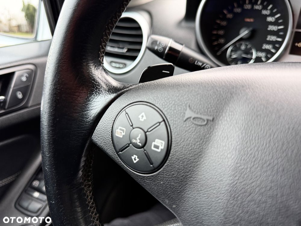 Mercedes-Benz ML - 18