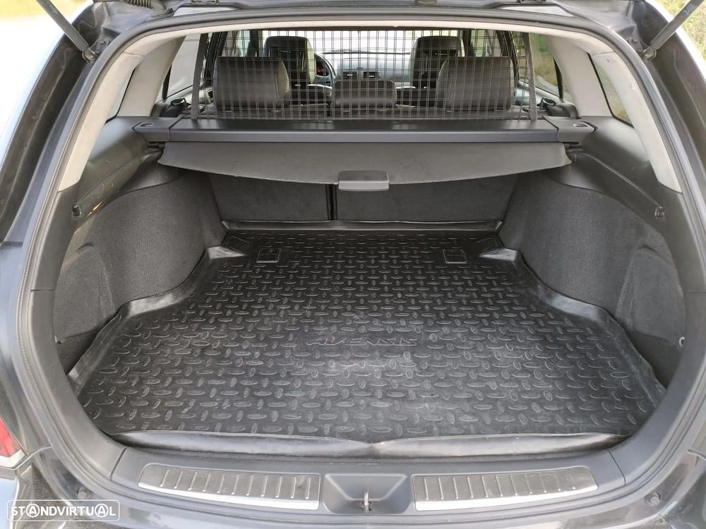 Toyota Avensis SW 2.0 D-4D Sol+GPS - 18