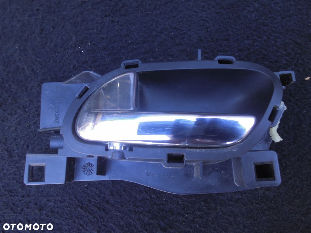 PEUGEOT 407 KLAMKA WEWNĘTRZNA LEWY TYŁ - 1