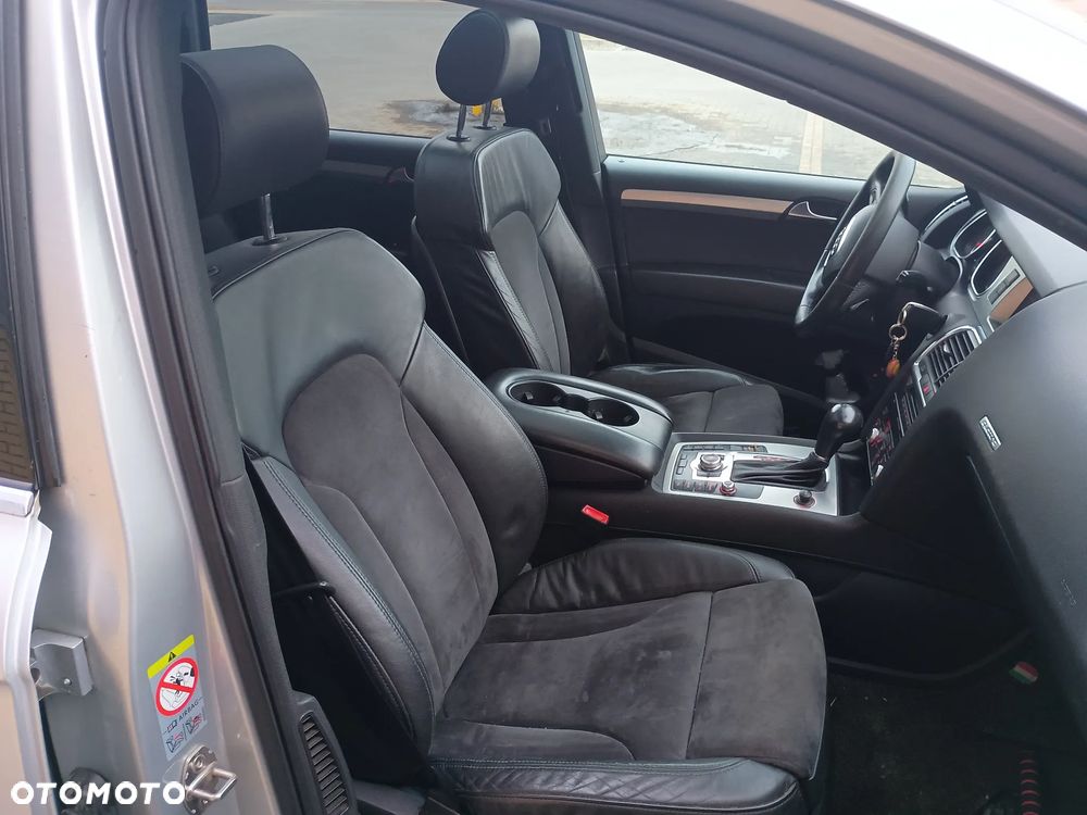 Audi Q7 - 7