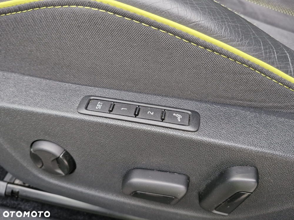 Skoda Enyaq Coupe RS 82kWh Maxx - 16