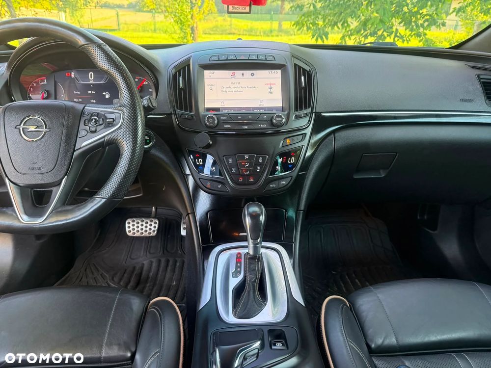 Opel Insignia - 32