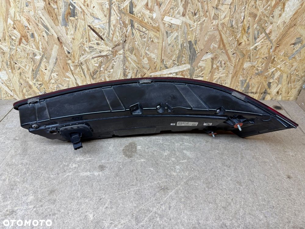 AUDI Q7 4M LAMPA LEWA TYLNA 4M0945093E MATRIX - 8