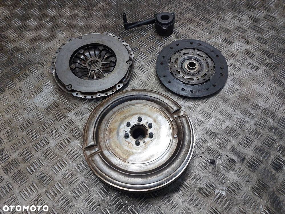 KOŁO DWUMASOWE + TARCZA + DOCISK + ŁOŻYSKO OCTAVIA II 2.0 TDI 03G105266AF - 7