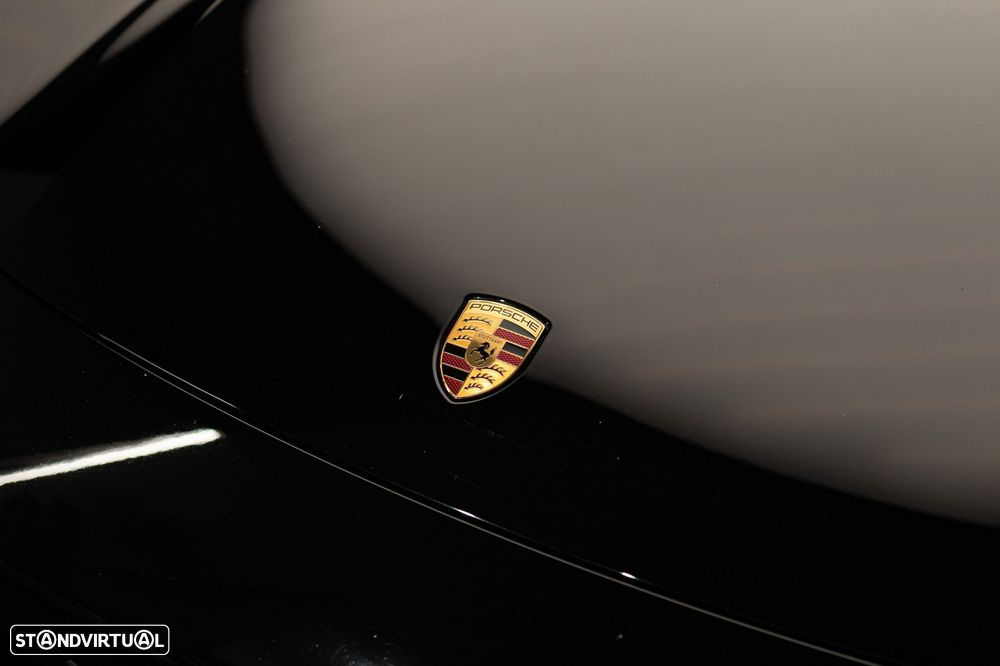 Porsche Macan Electric 4 - 39