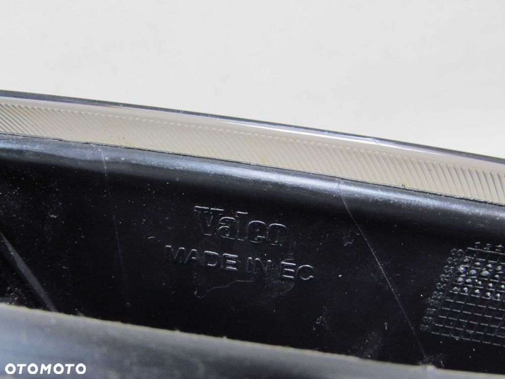 OPEL CORSA C 5D LAMPA TYL LEWA DYMIONA 89307491 24457235 VALEO 99-02 - 7