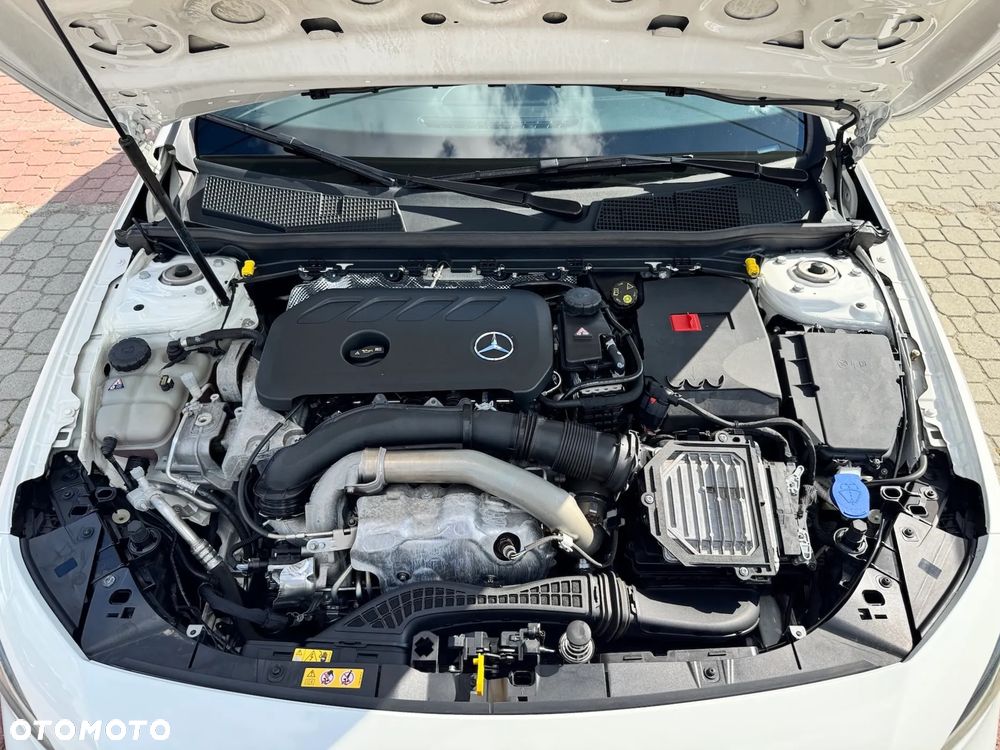 Mercedes-Benz Klasa A 220 4-Matic AMG Line 7G-DCT - 12