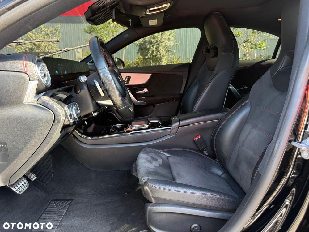 Mercedes-Benz CLA 250 4Matic 8G-DCT Special Edition - 7
