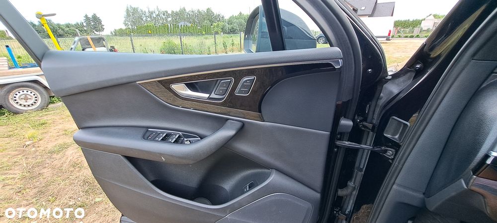 Audi Q7 - 15