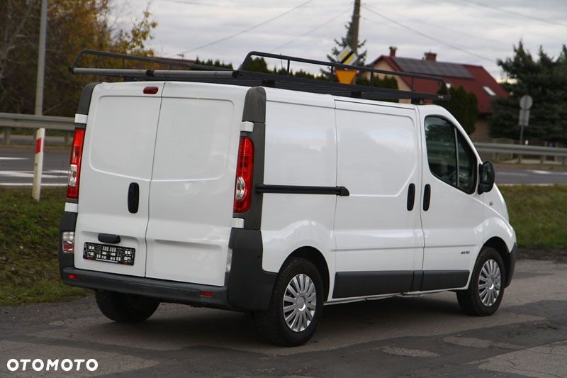 Renault Trafic - 2