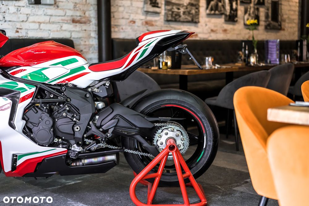 MV AGUSTA F3 - 20