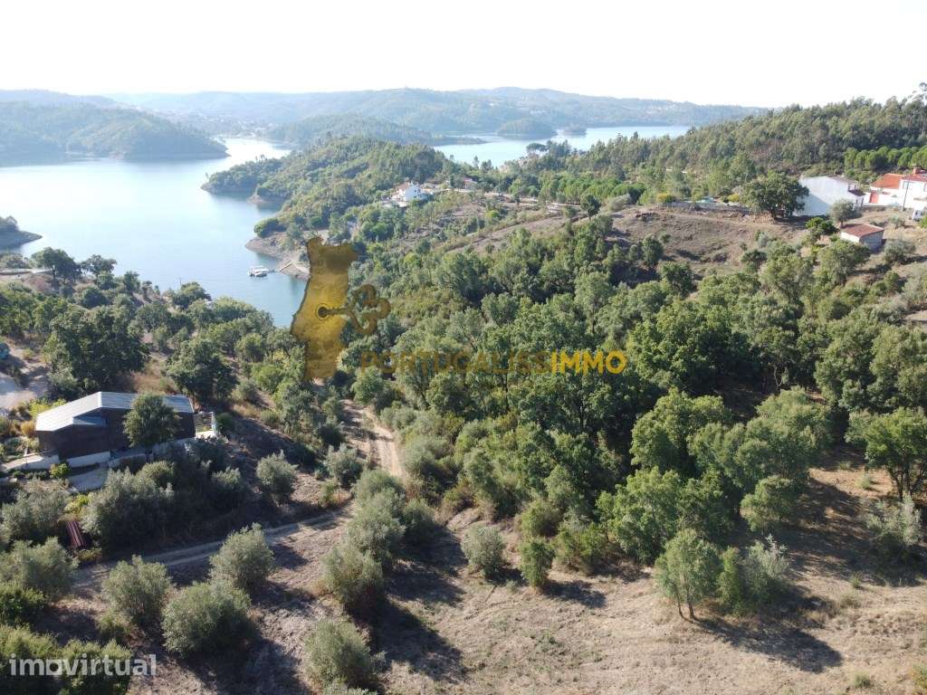 Terreno com licença de construção aprovada e vista panorâmica sobre... - Grande imagem: 4/43