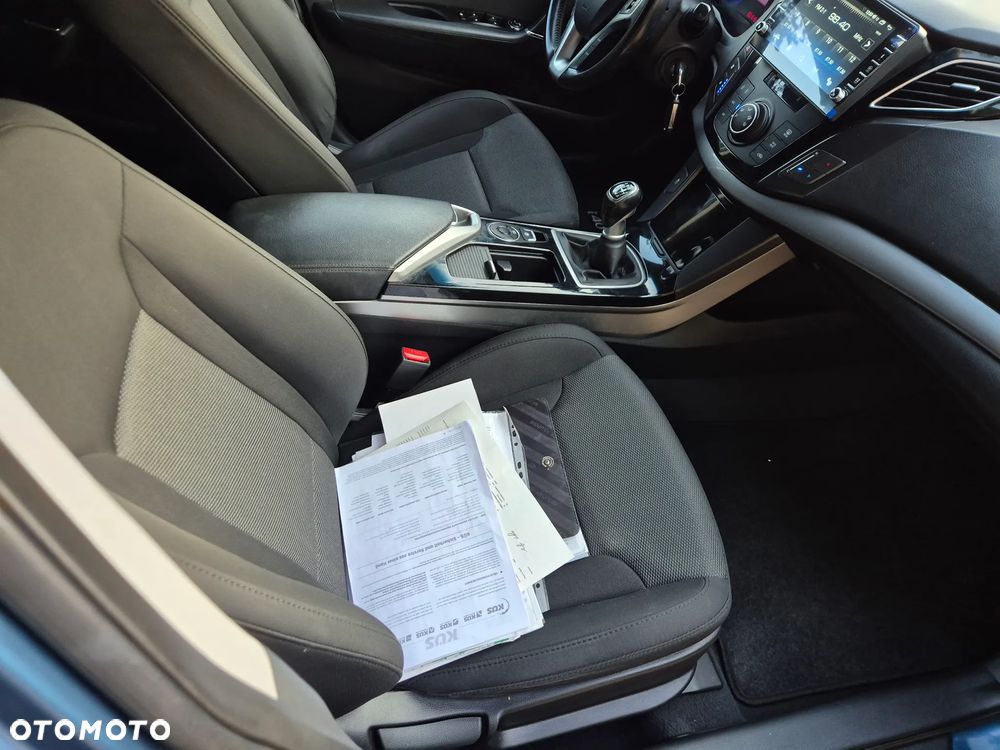 Hyundai i40 1.7 CRDi Comfort + - 25