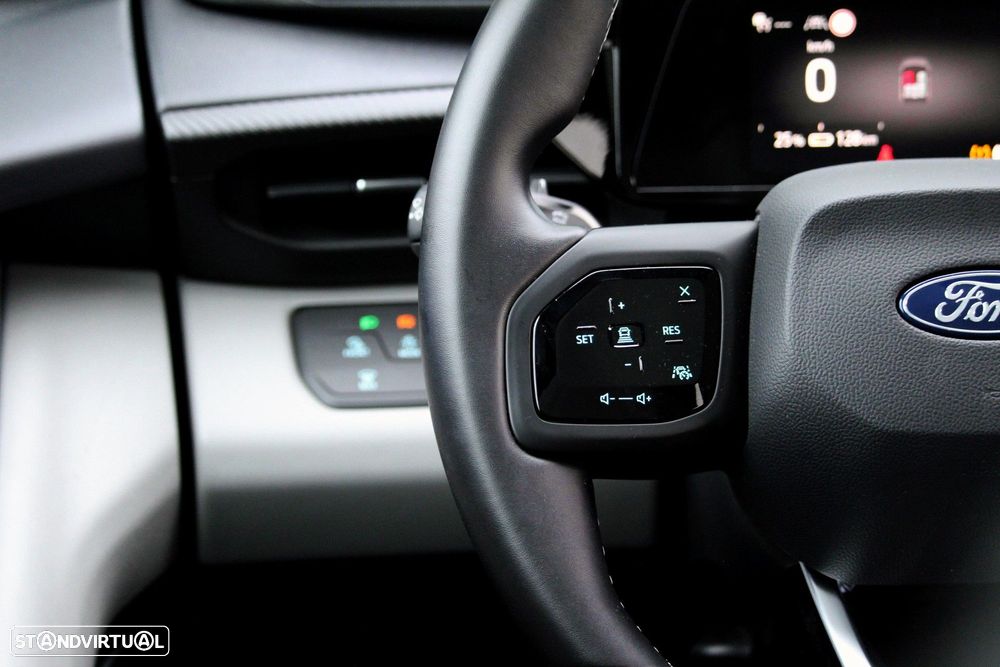 Ford Explorer 77 kWh Premium - 25