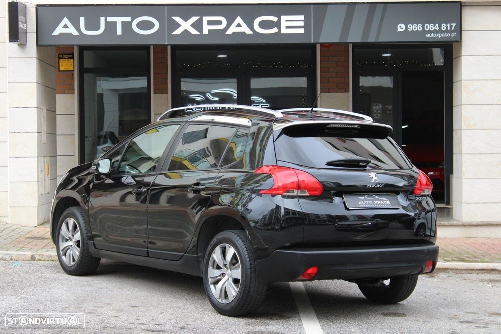 Peugeot 2008 1.2 PureTech Allure - 4