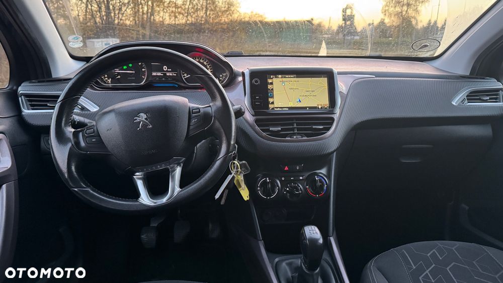 Peugeot 2008 - 10