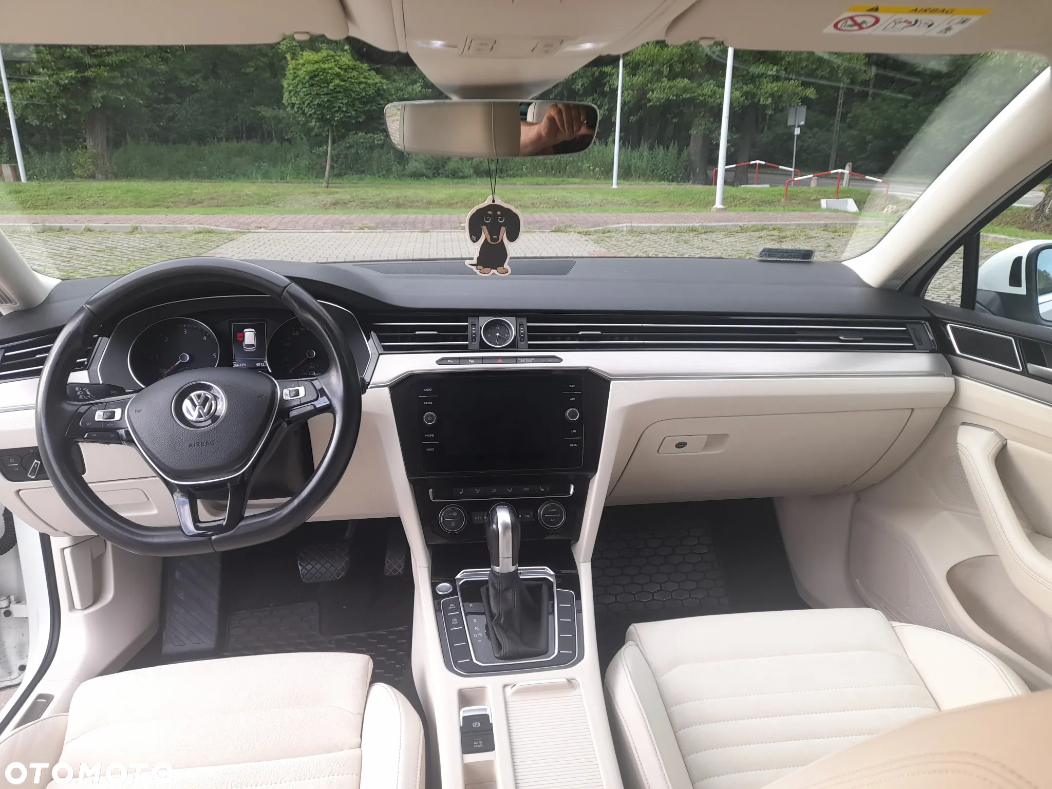 Volkswagen Passat 2.0 TDI BMT 4Mot Highline DSG - 11