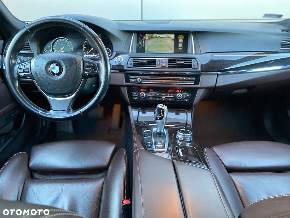 BMW Seria 5 525d xDrive Luxury Line - 19