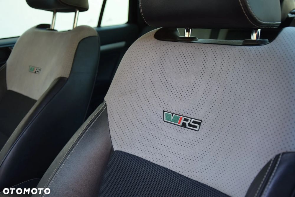 Skoda Octavia 2.0 TSI RS - 28