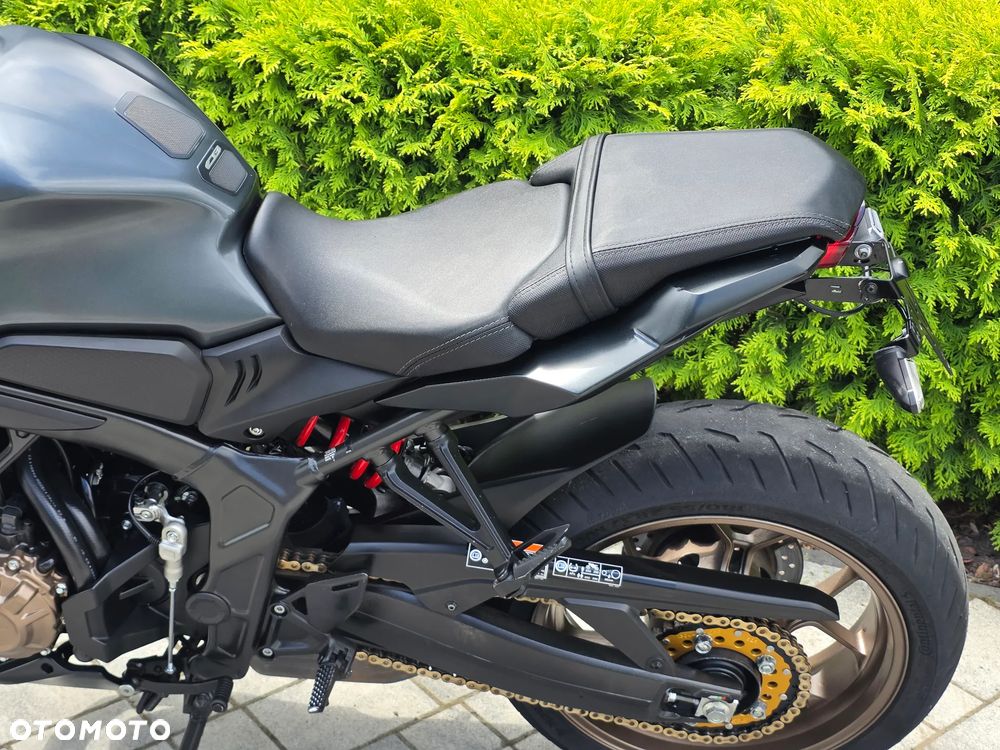 Honda CB - 24