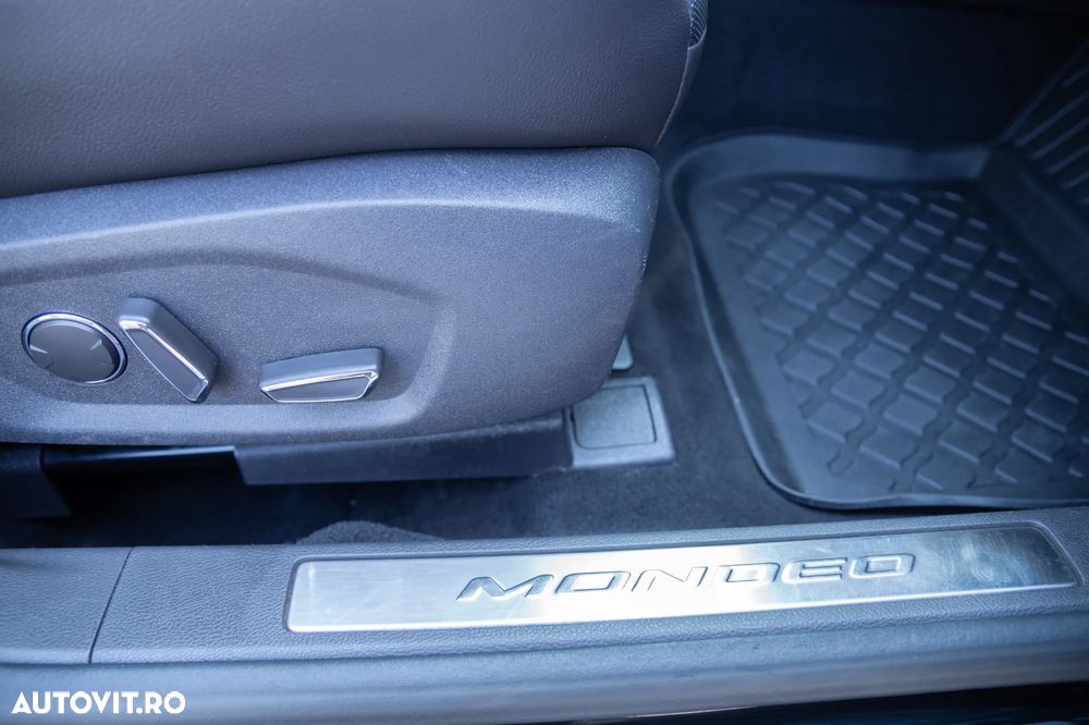 Ford Mondeo 2.0 TDCI PowerShift Titanium - 12