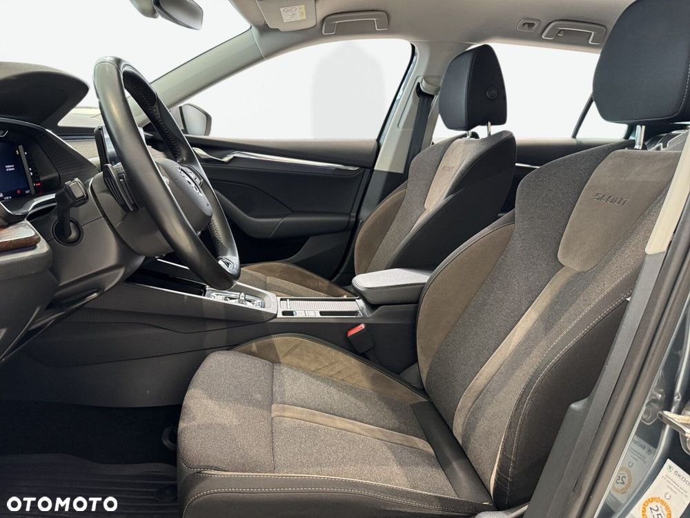 Skoda Octavia 2.0 TDI 4x4 Scout DSG - 10