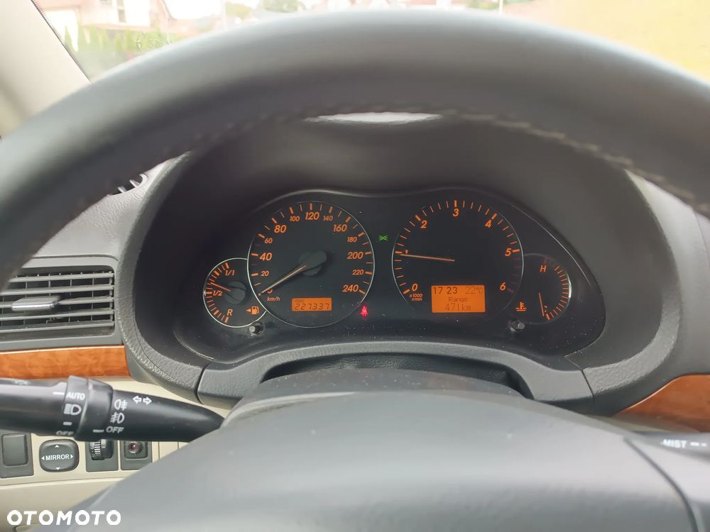 Toyota Avensis 2.0 D-4D Sol - 8