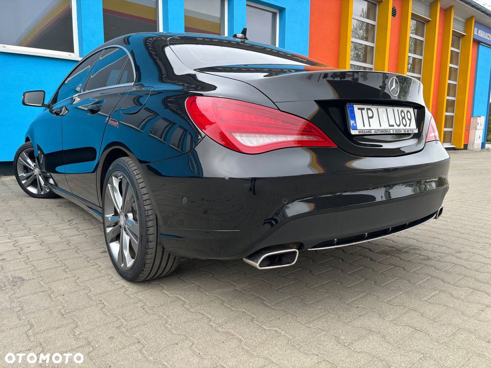 Mercedes-Benz CLA 220 CDI 7G-DCT AMG Line - 15
