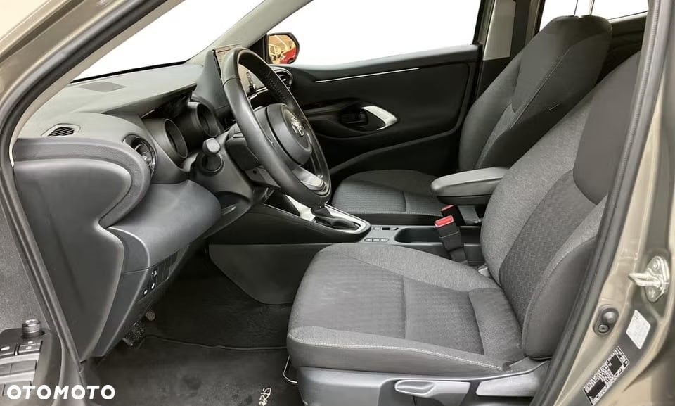 Toyota Yaris Hybrid 1.5 Active - 9