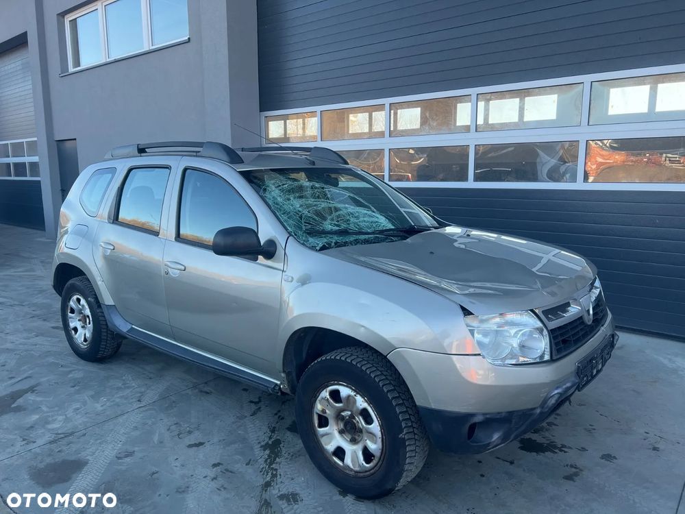 Dacia Duster 1.6 Laureate - 3