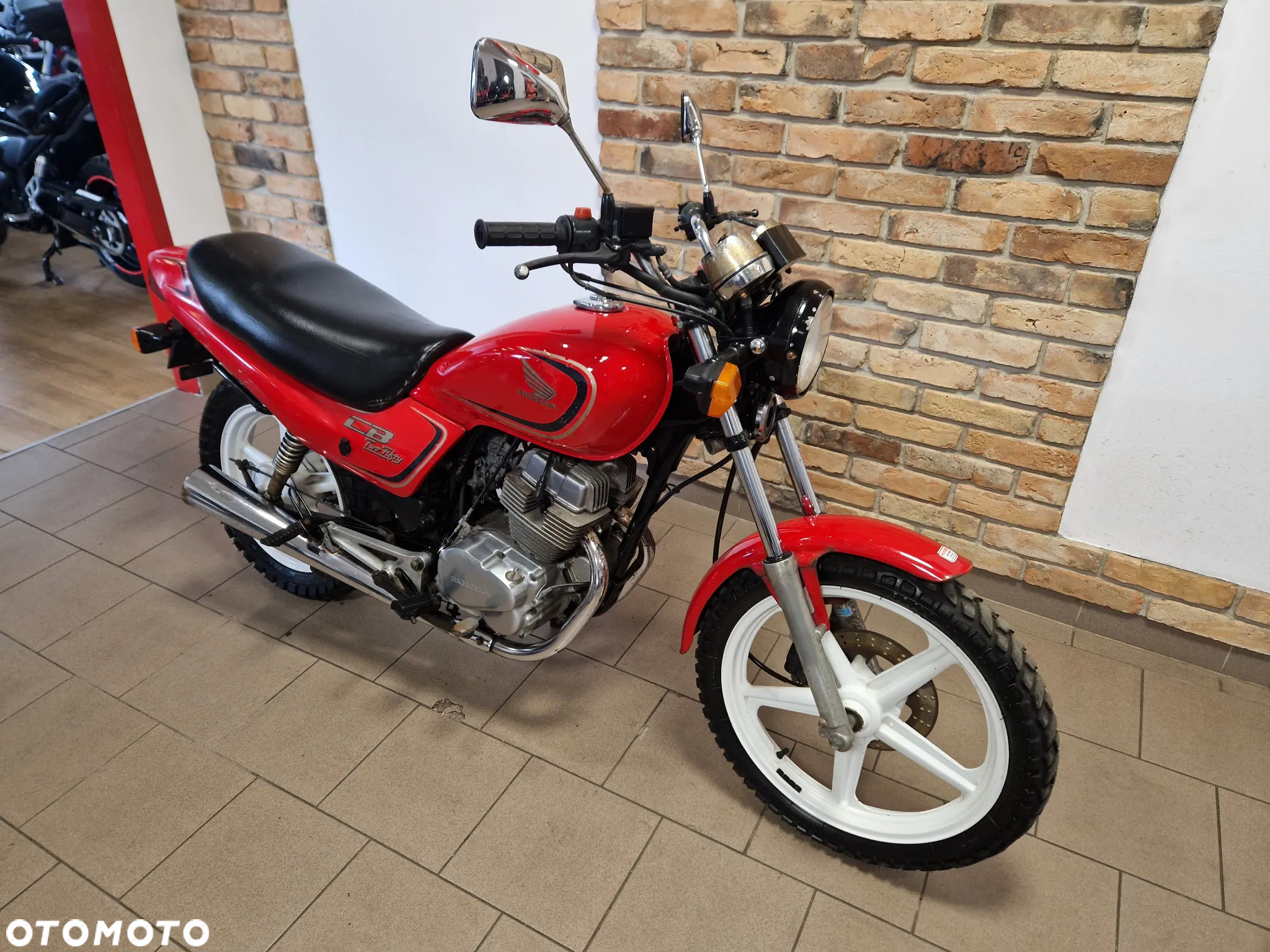 Honda CB - 20