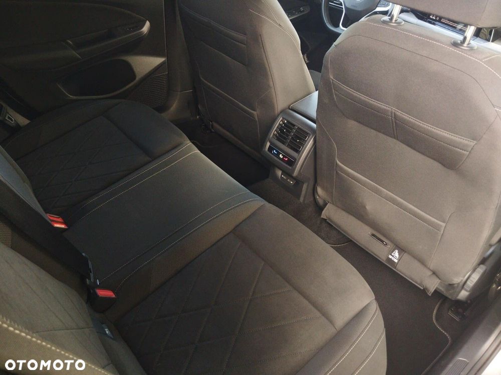 Volkswagen Golf Variant 2.0 TDI SCR DSG Style - 23