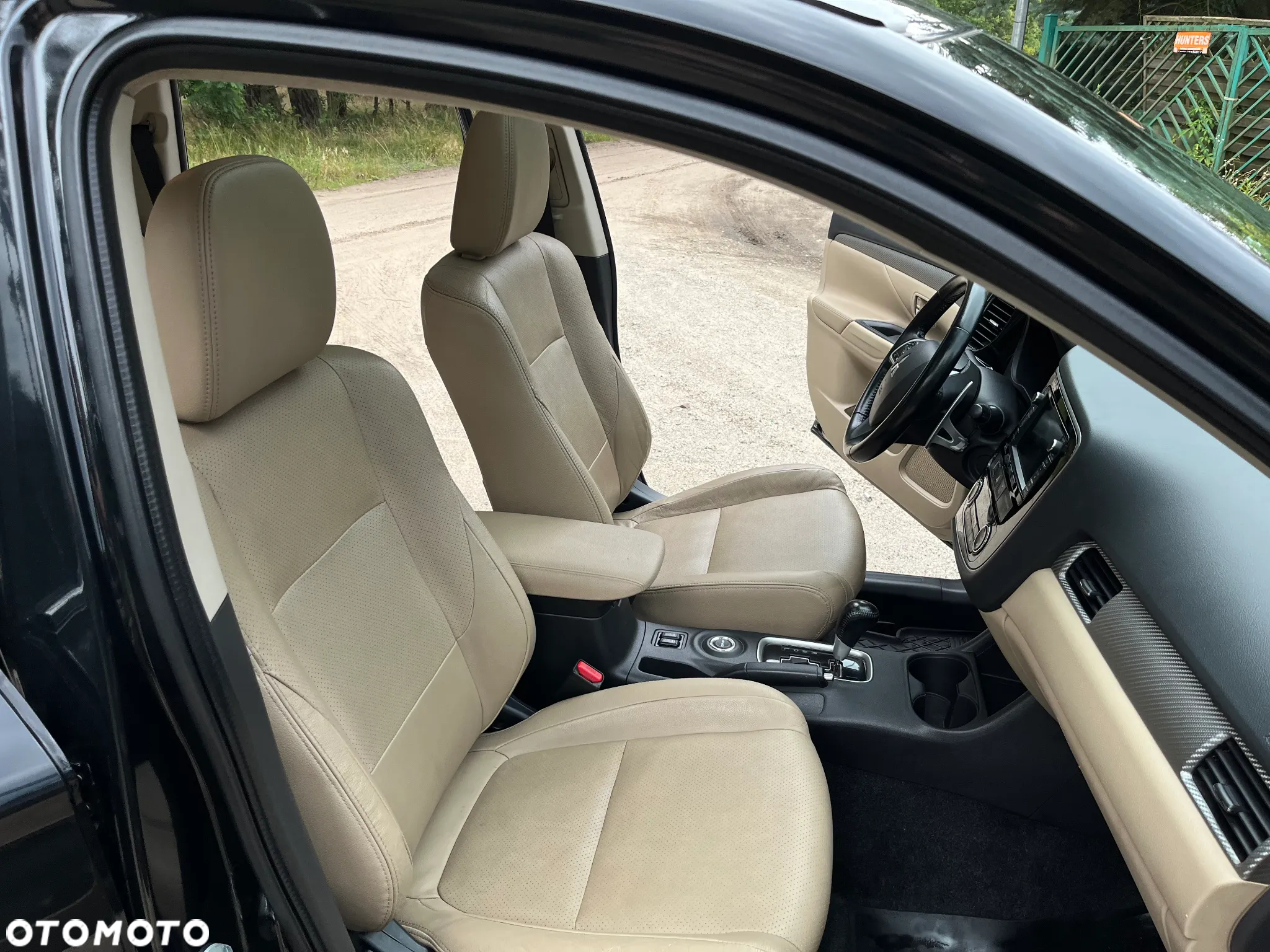 Mitsubishi Outlander - 14