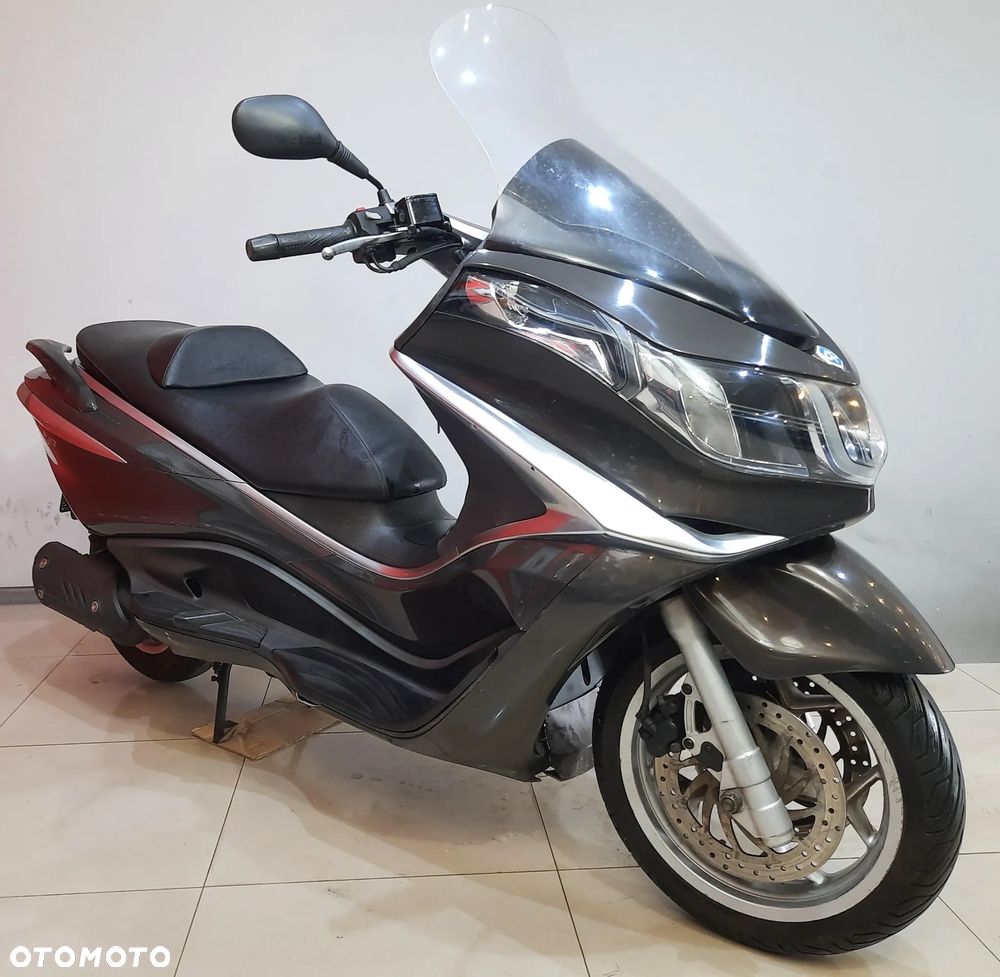 Piaggio X10 - 7