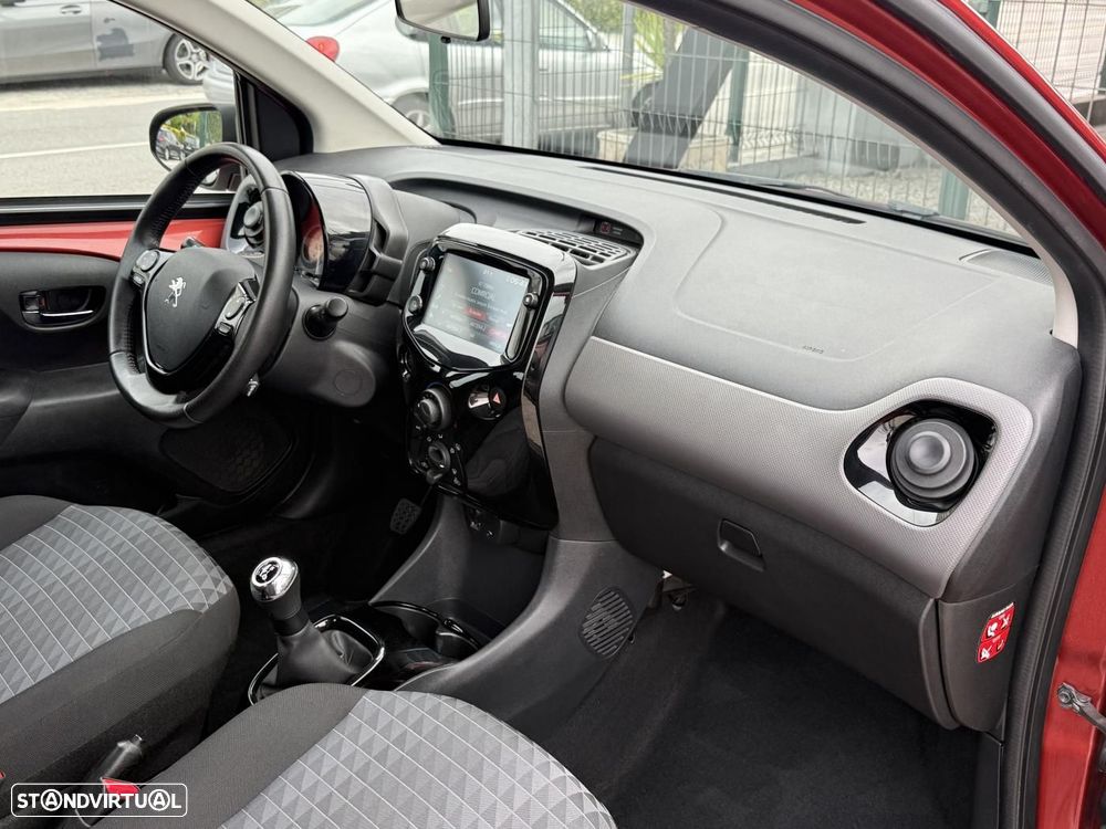 Peugeot 108 1.0 VTi Allure - 32