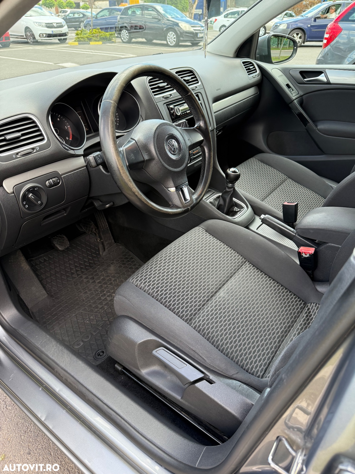 Volkswagen Golf - 9