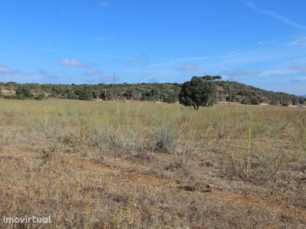 Terreno rústico com bastante potencial, Lagos, Algarve - Grande imagem: 2/16