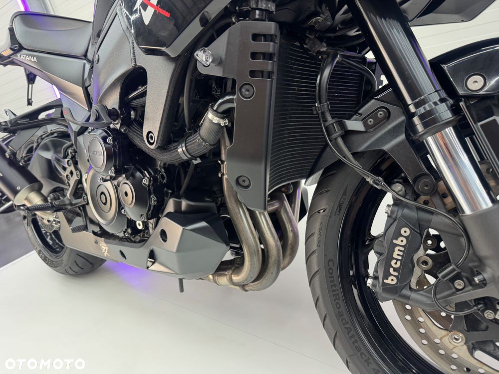 Suzuki GSX - 27