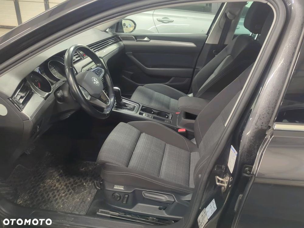 Volkswagen Passat Variant 2.0 TDI EVO Business DSG - 8