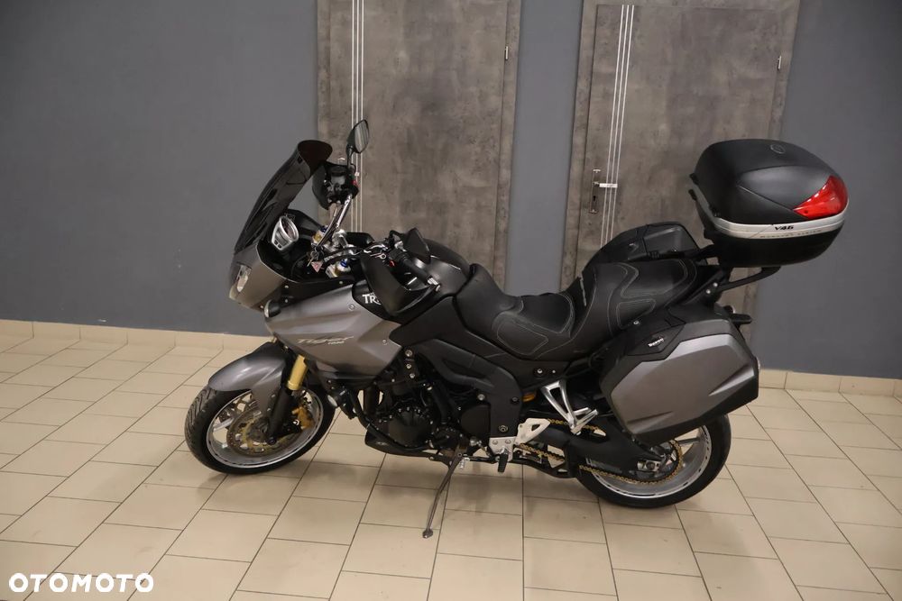 Triumph Tiger - 6