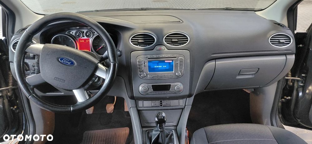 Ford Focus - 8