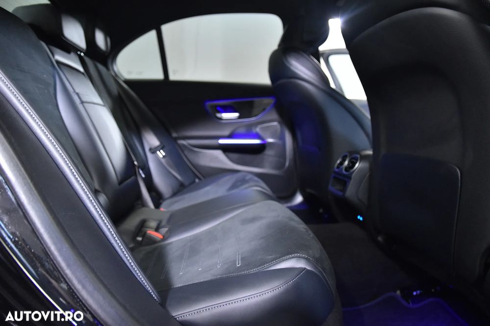 Mercedes-Benz C 300 e 9G-TRONIC AMG Line - 12