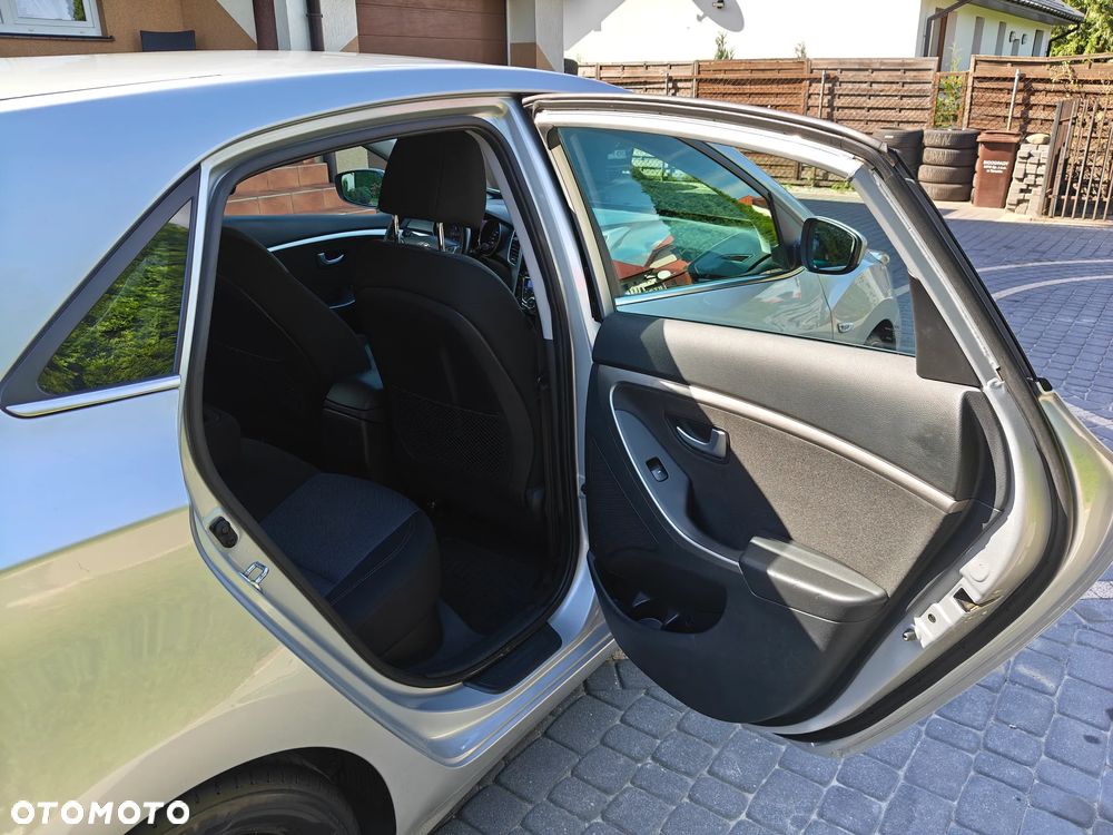 Hyundai i30 - 27