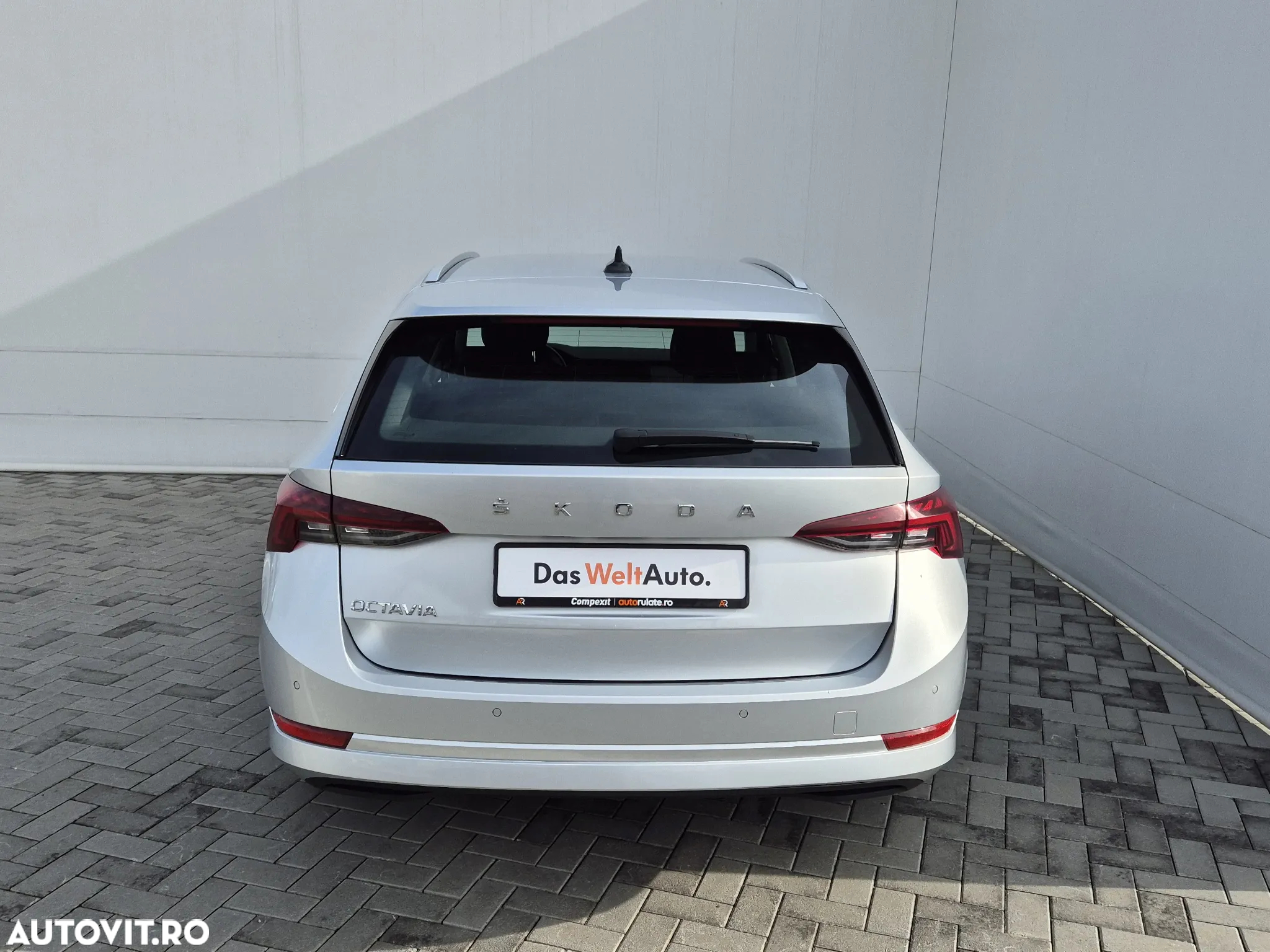 Skoda Octavia Combi Diesel 2.0 TDI DSG Style - 4